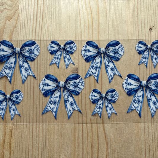 Delicate Bows